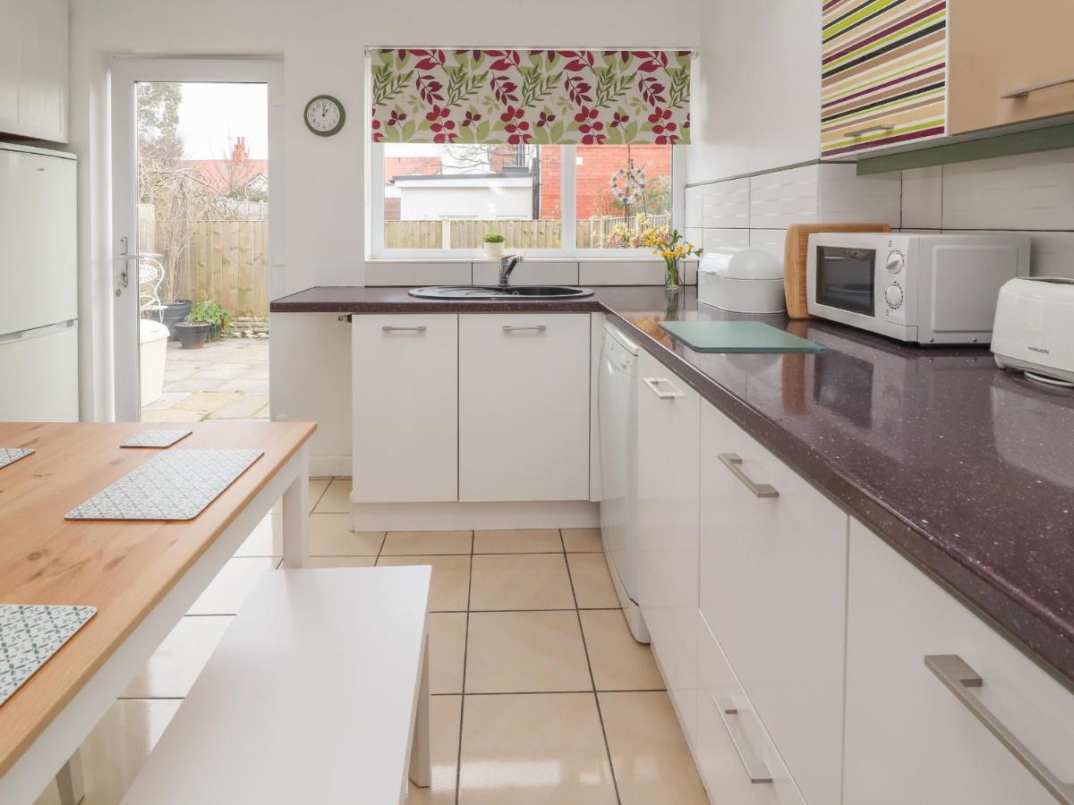 Coniston Apartment โคลวินเบย์ ภายนอก รูปภาพ
